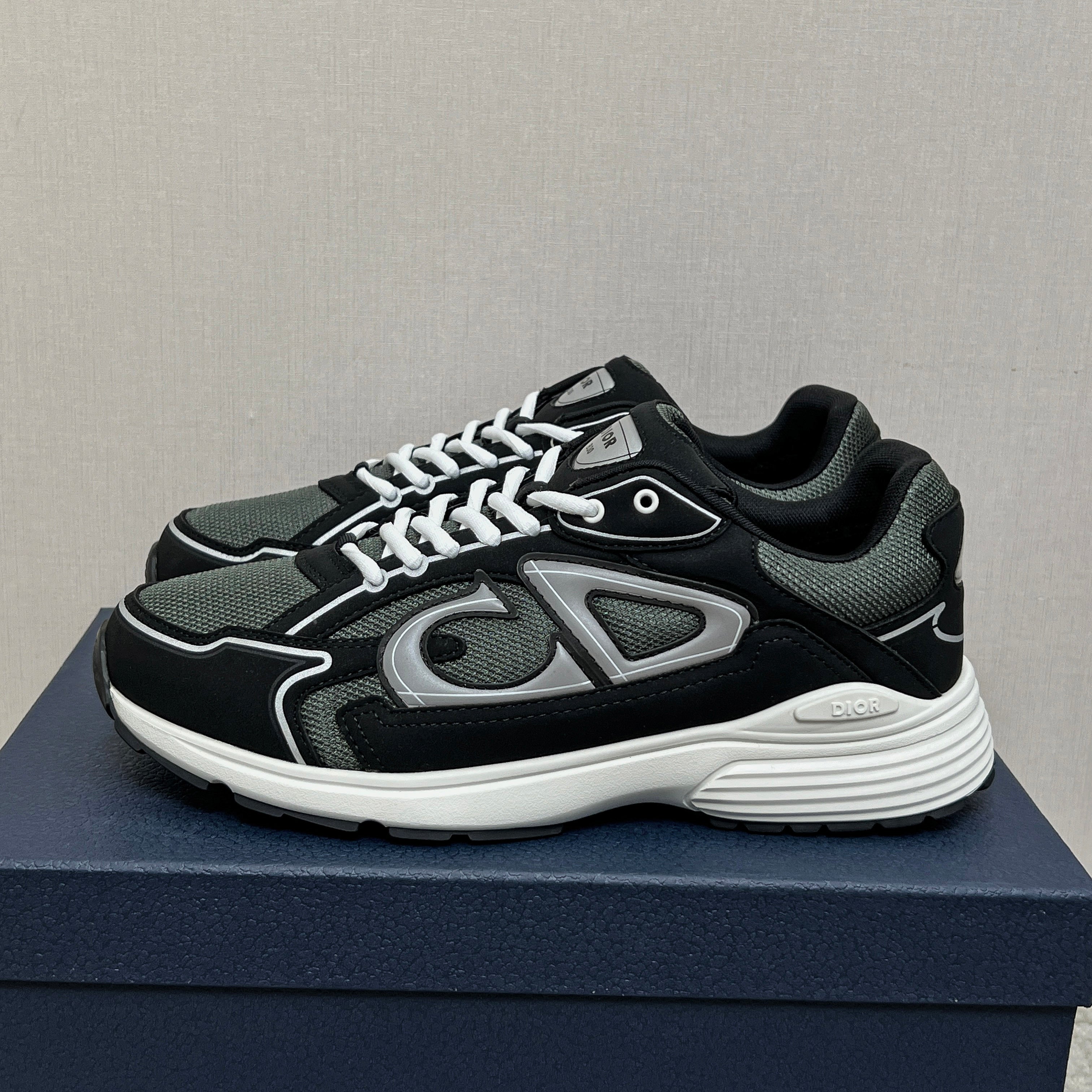 Sneakers B30