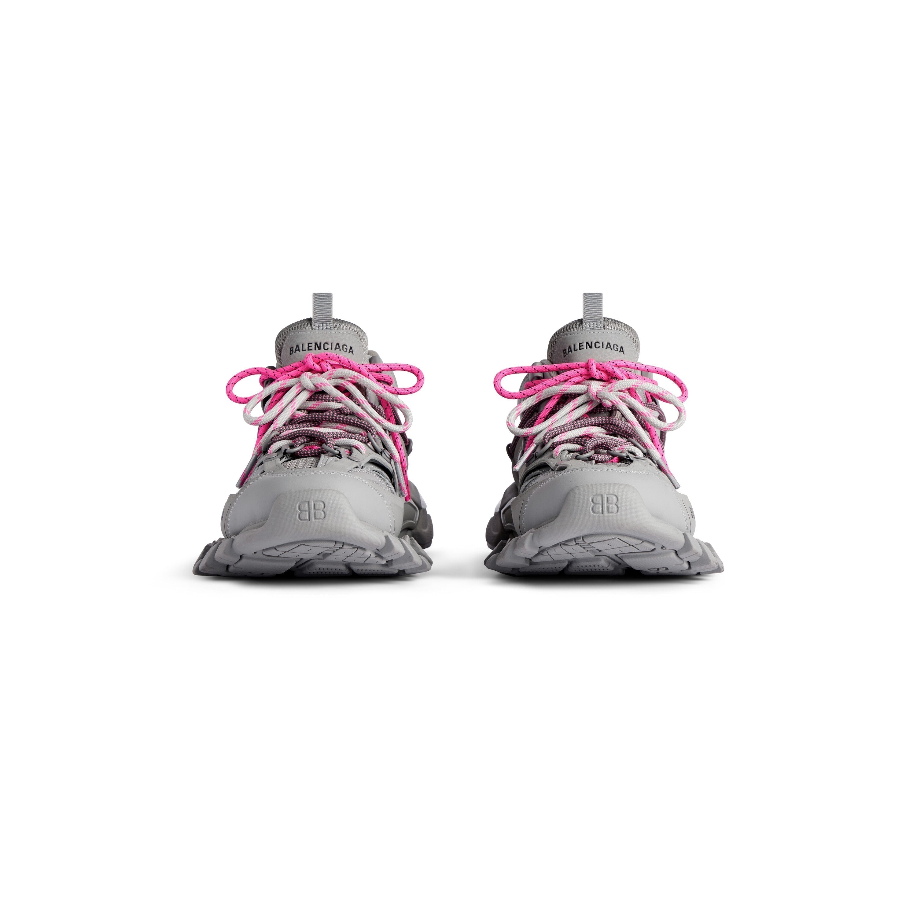 Sneakers Track