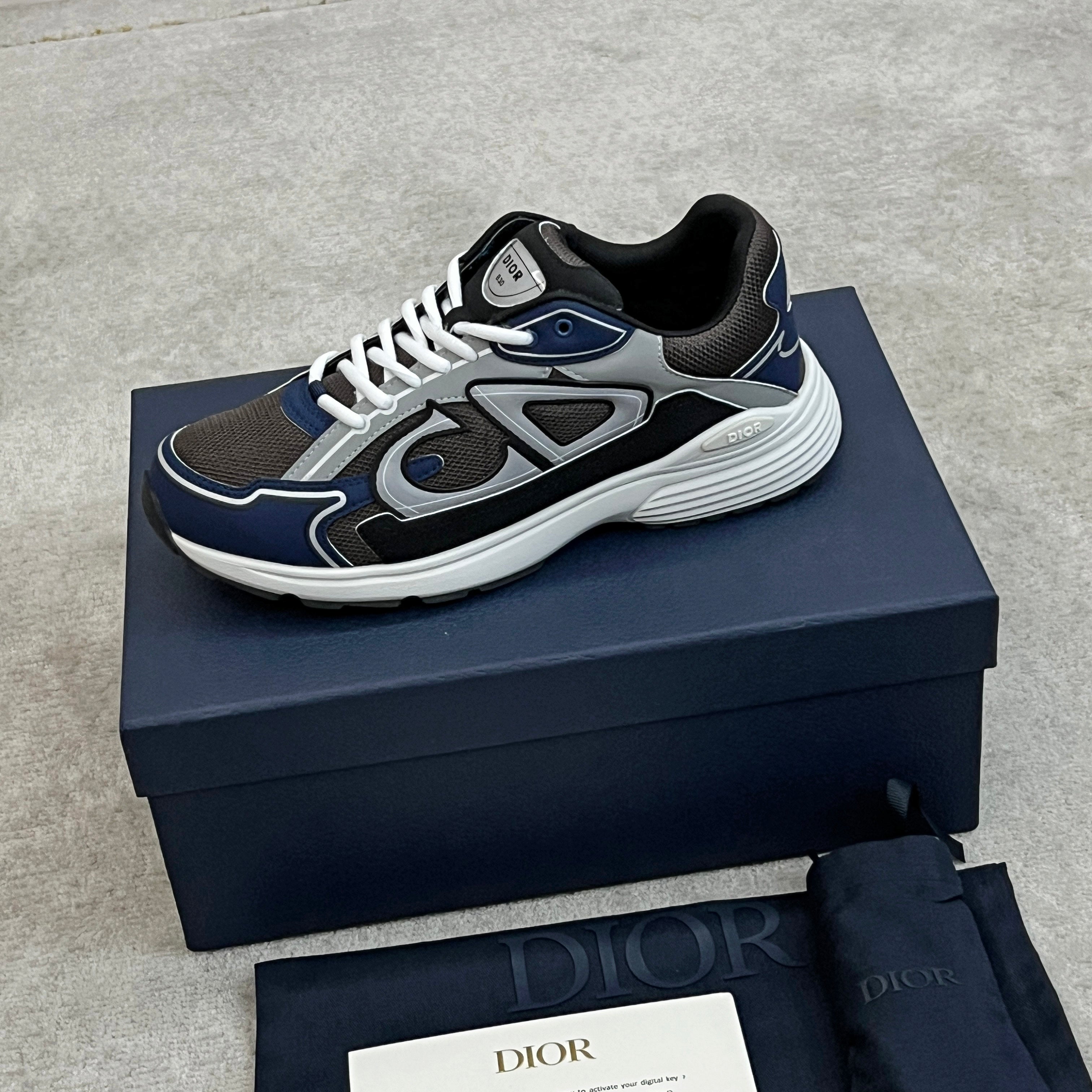 Sneakers B30